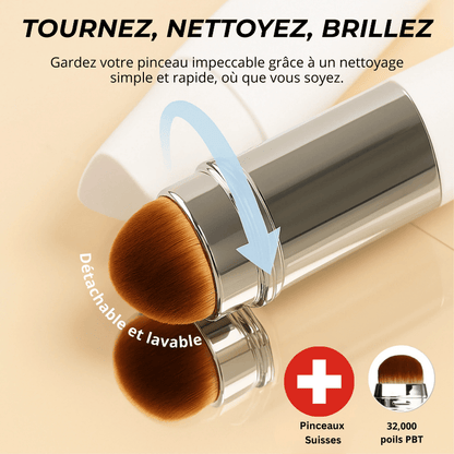 Fond de teint 2 en 1 avec pinceau intégré 2.0